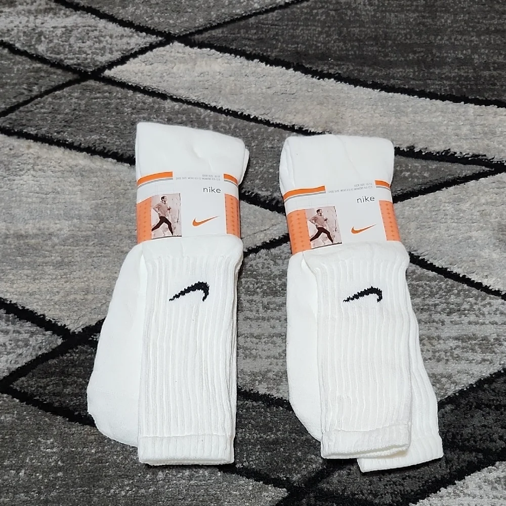 VINTAGE NIKE SWOOSH 2000'S UNISEX WHITE 2-PAIR CREW-SOCKS